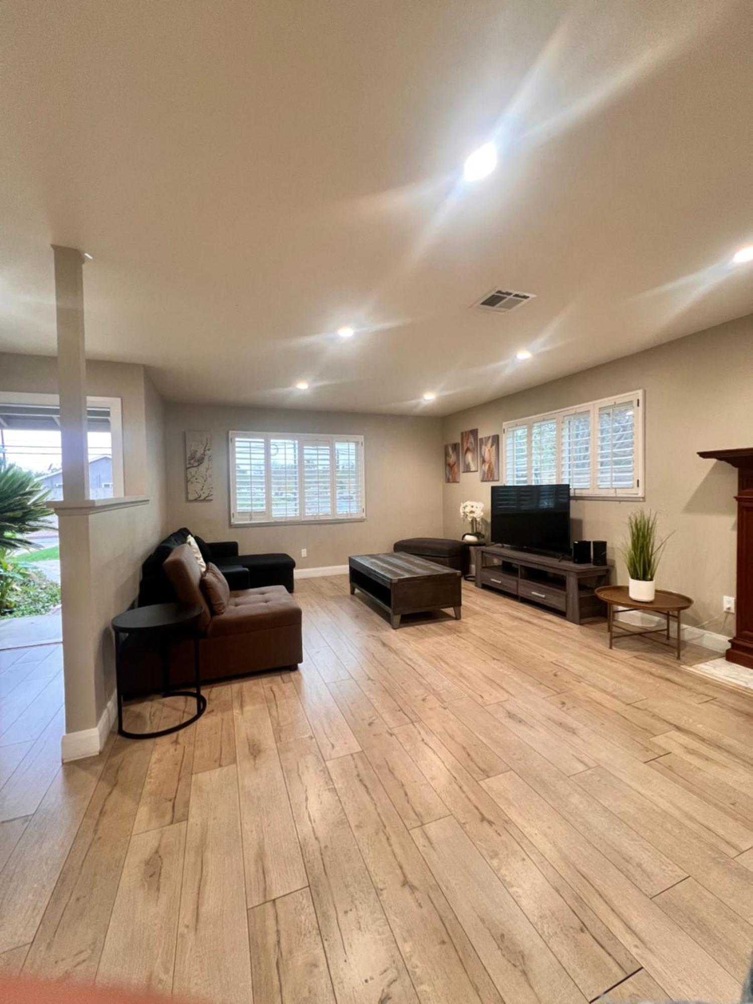 11640 Gothic Avenue Villa Los Angeles Esterno foto